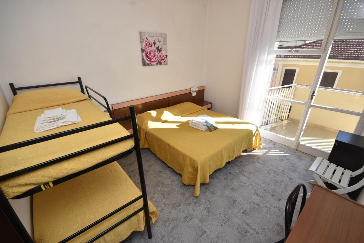 Hotel Suprem Sul Mare Rimini Exterior photo