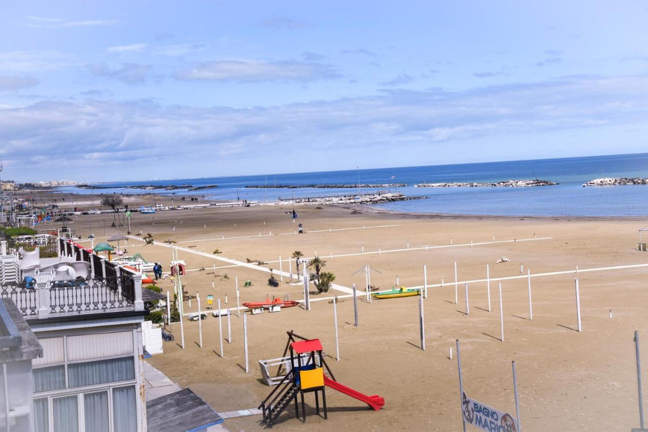 Hotel Suprem Sul Mare Rimini Exterior photo