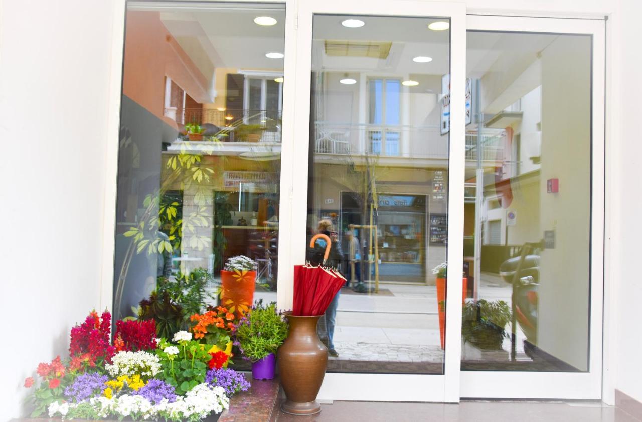 Hotel Suprem Sul Mare Rimini Exterior photo
