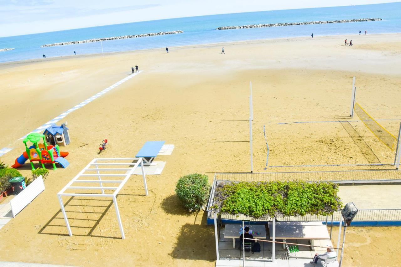 Hotel Suprem Sul Mare Rimini Exterior photo